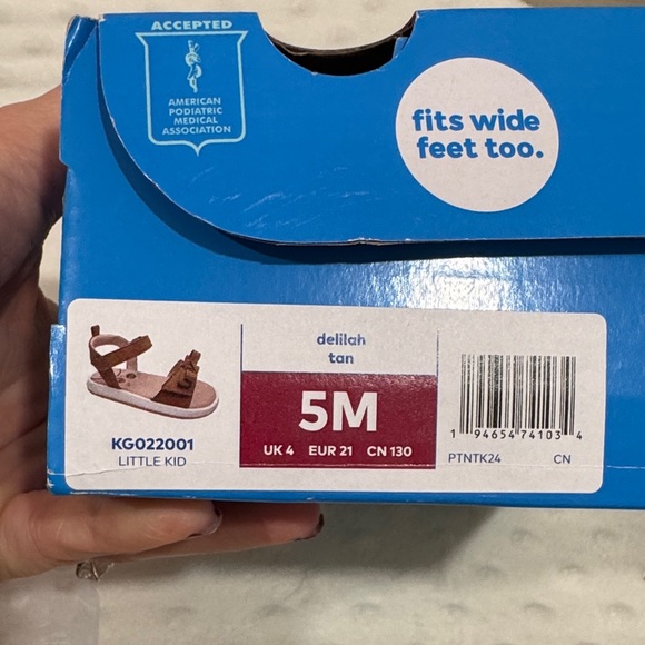 Stride Rite adjustable Sandals - Picture 6 of 6